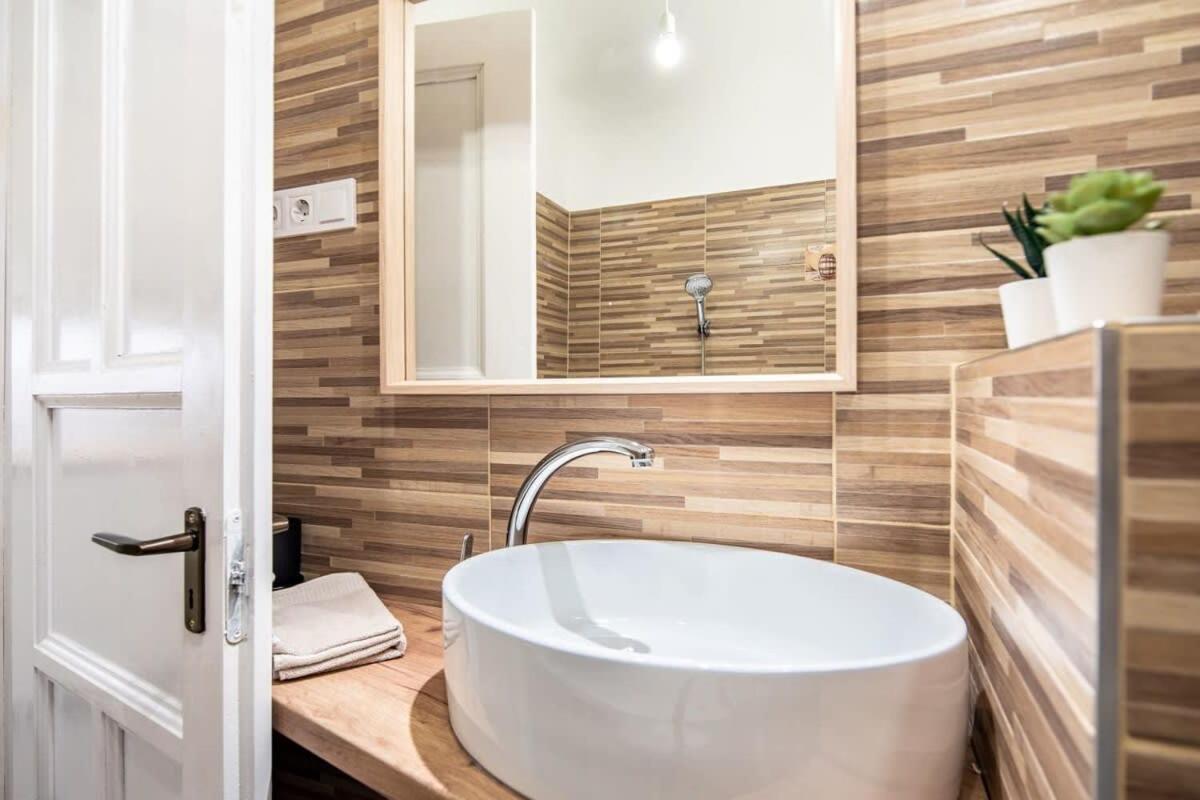 Convenient Apartment At Gastro Driven Location 부다페스트 외부 사진