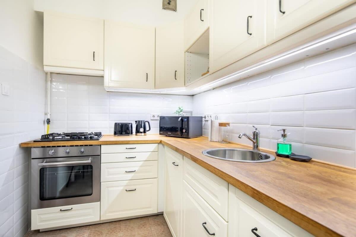 Convenient Apartment At Gastro Driven Location 부다페스트 외부 사진